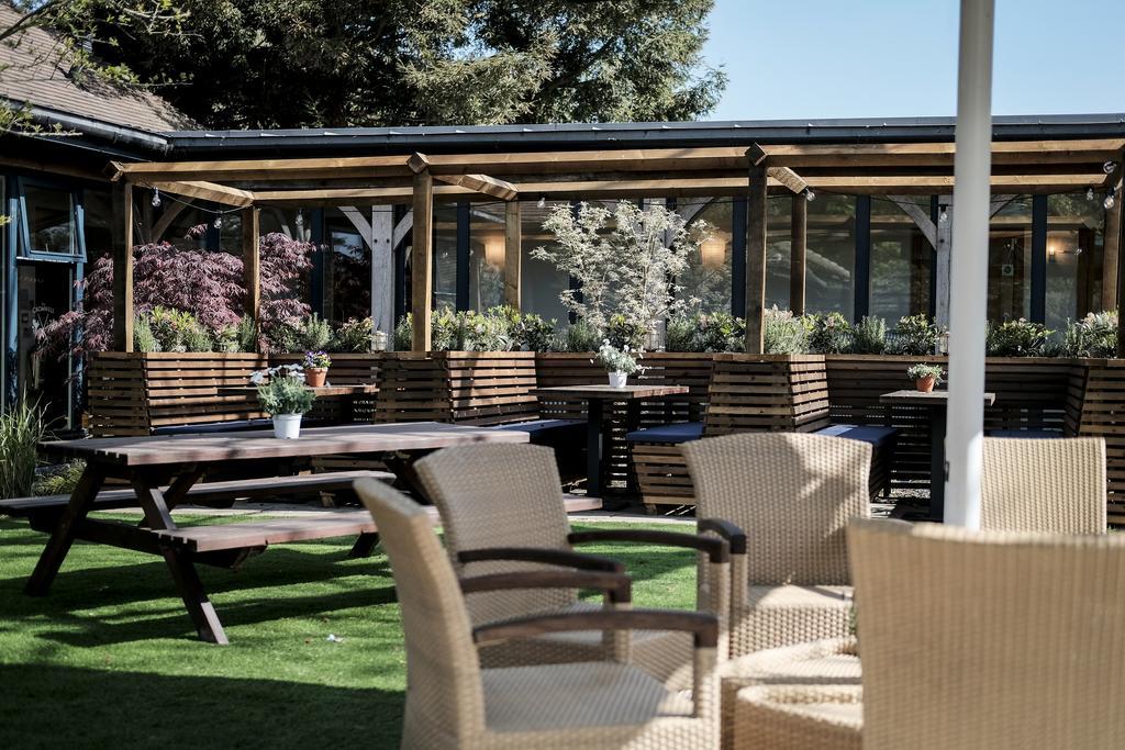 Cromwell Arms Country Pub With Rooms Romsey Exteriör bild