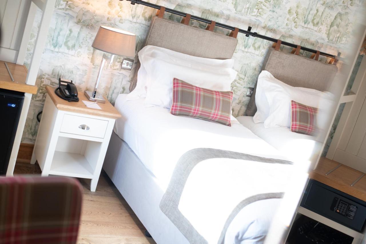 Cromwell Arms Country Pub With Rooms Romsey Exteriör bild
