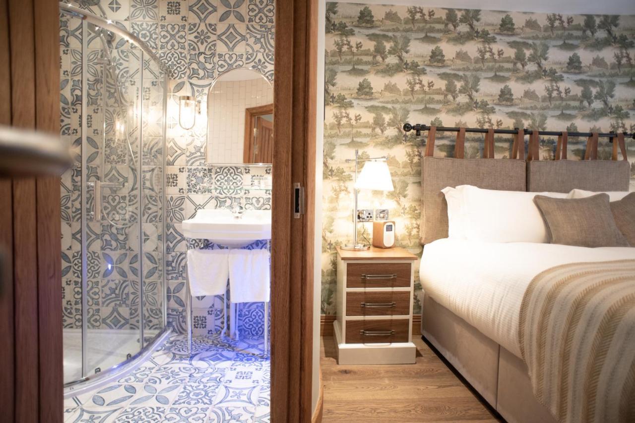 Cromwell Arms Country Pub With Rooms Romsey Exteriör bild